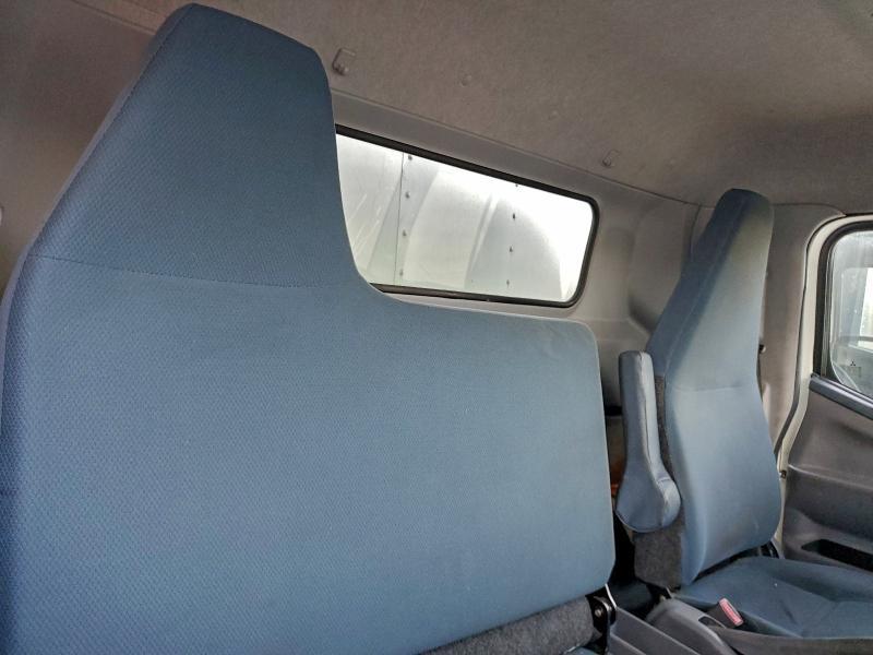 2012 Mitsubishi Fuso Fec72s box Truck