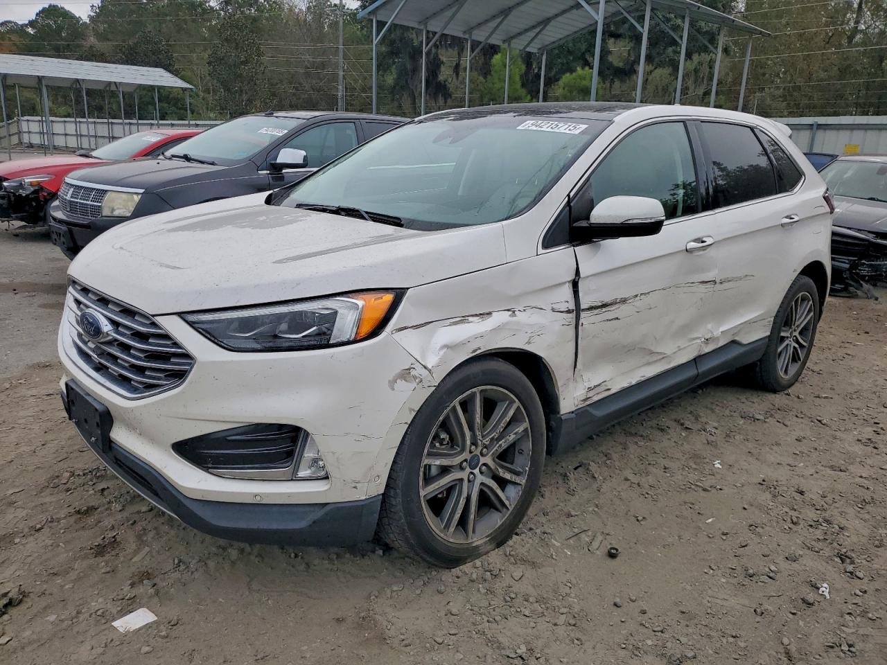 2019 Ford Edge Titanium