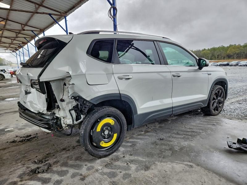 2022 Volkswagen Taos se