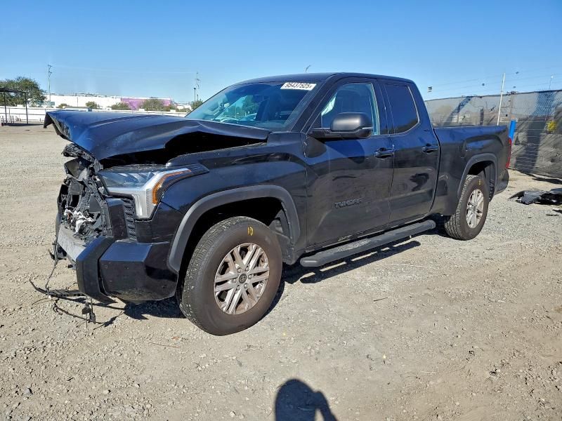 2024 Toyota Tundra Double cab sr