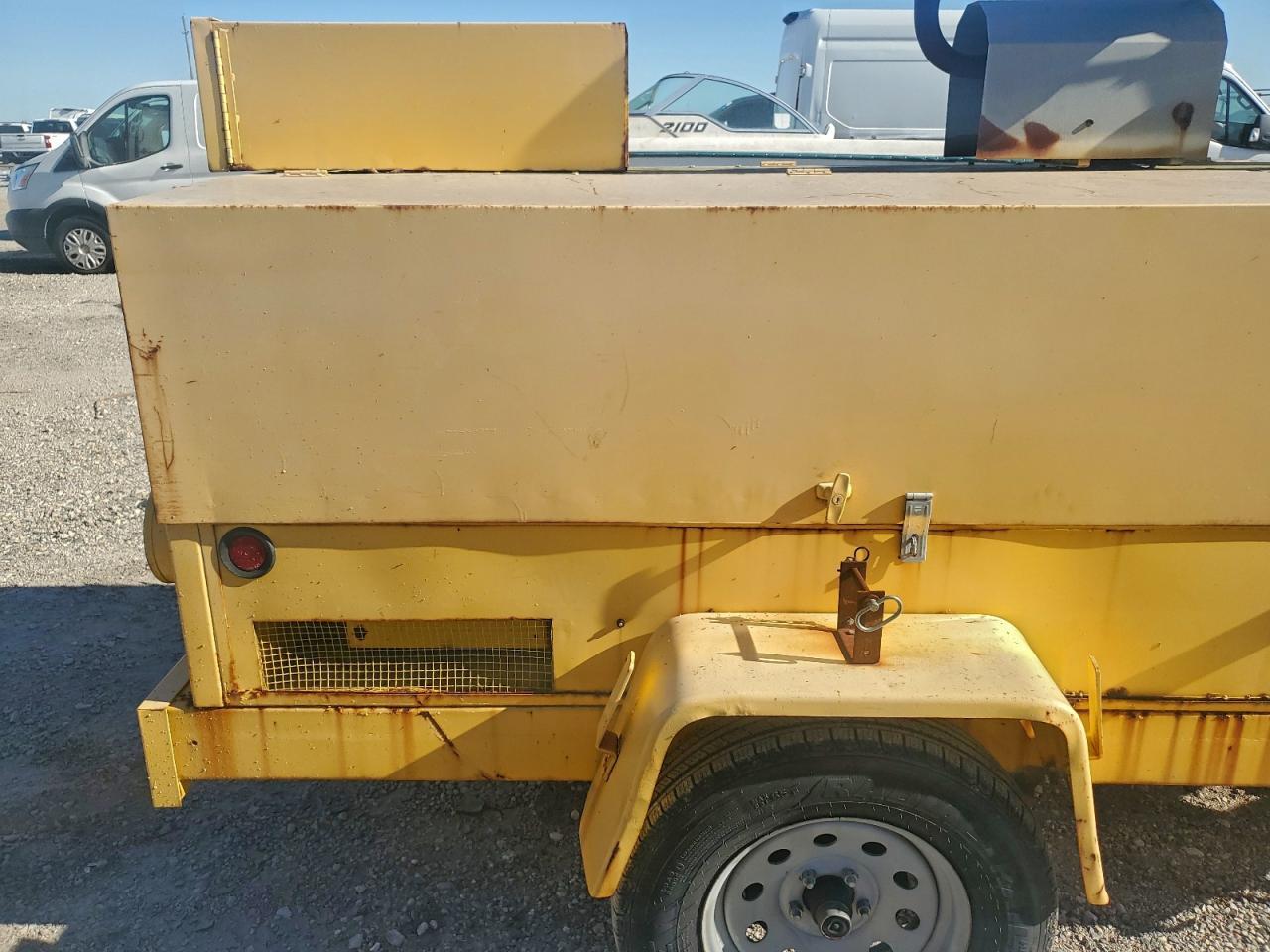 1998 Holt Kamp Manhole Support Trailer