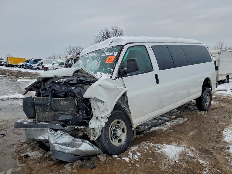 2017 Chevrolet Express G3500 LT