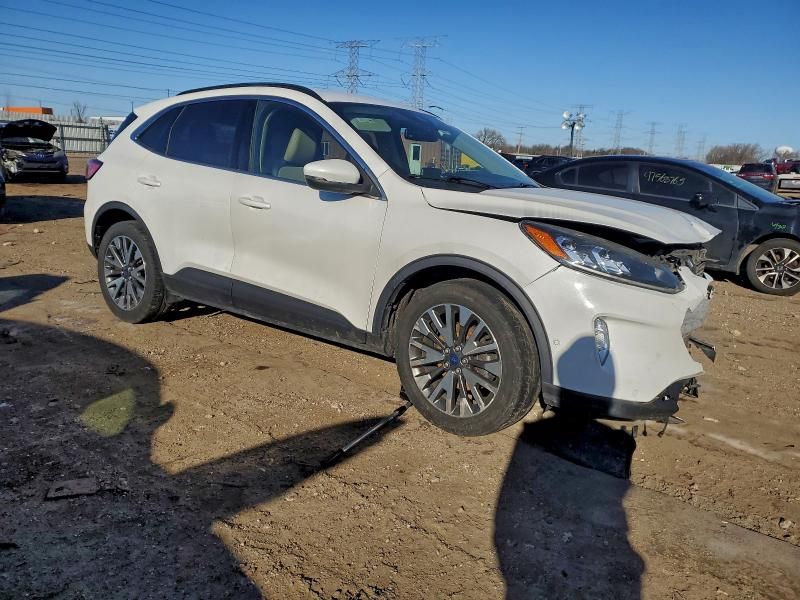 2020 Ford Escape Titanium