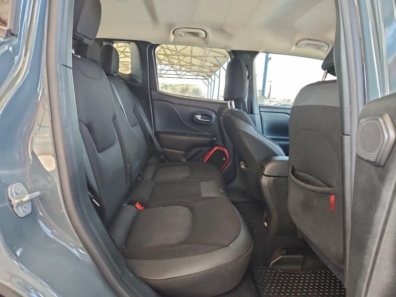 2017 Jeep Renegade Trailhawk