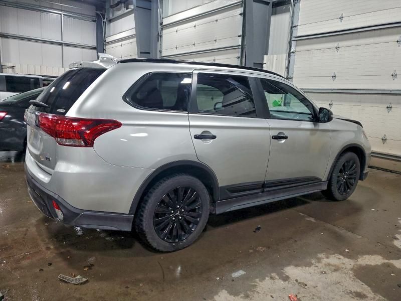 2020 Mitsubishi Outlander se