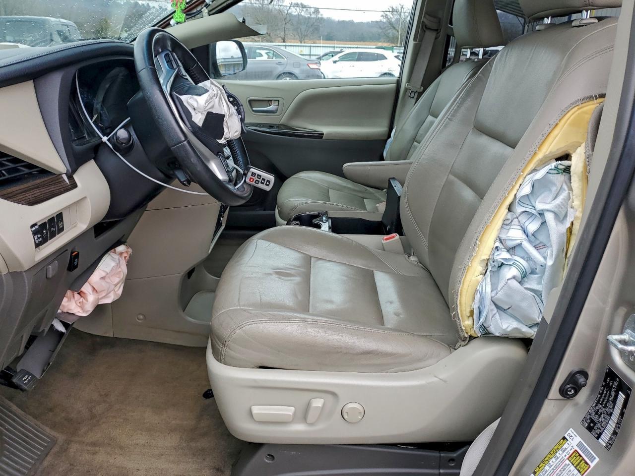 2015 Toyota Sienna
