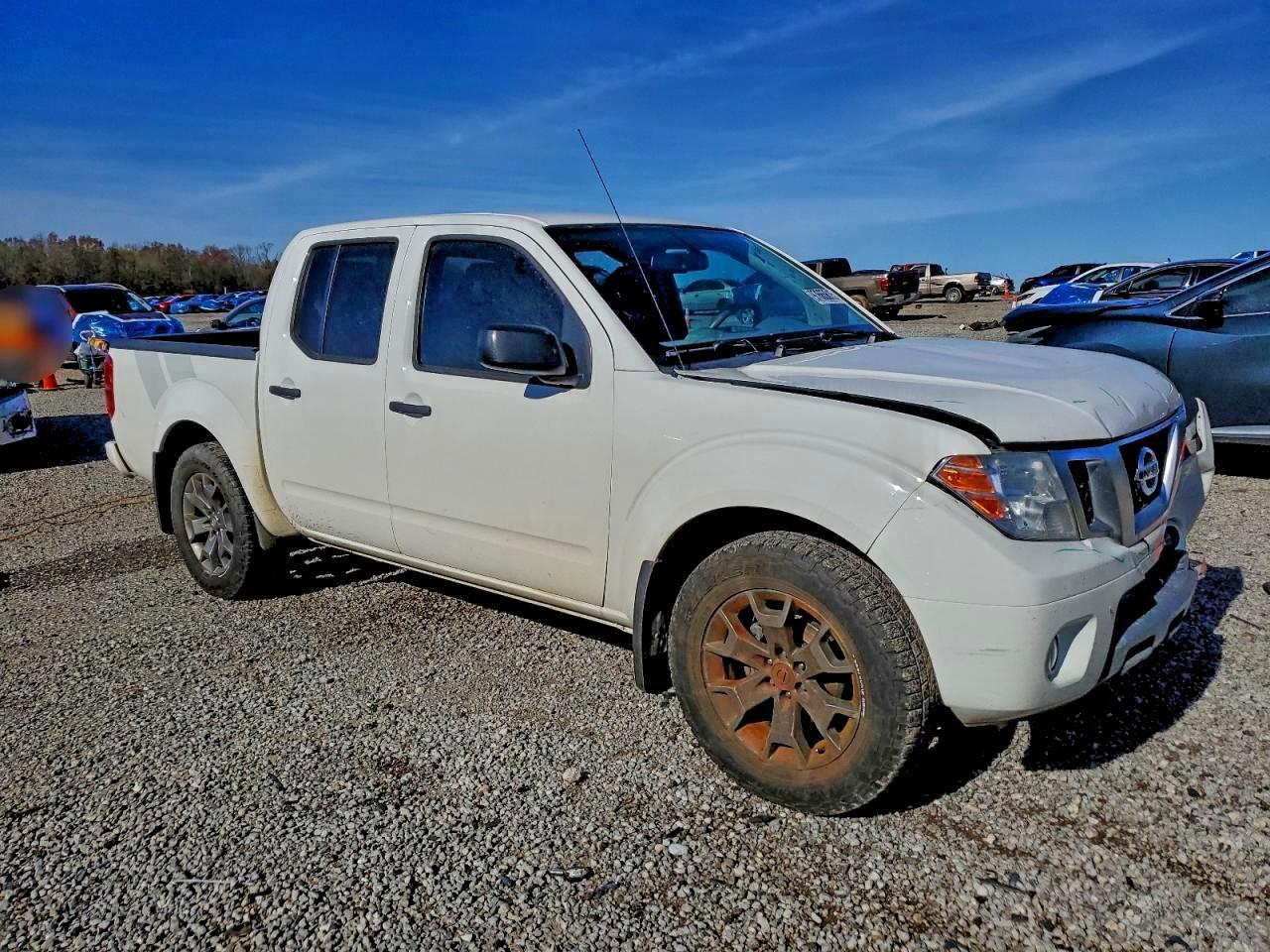 2021 Niss Frontier SV