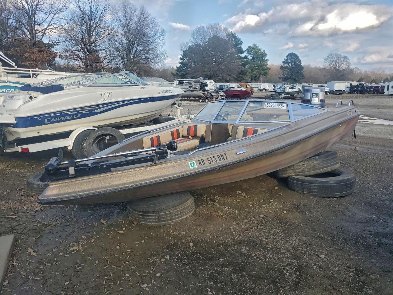 1988 Baja Boat