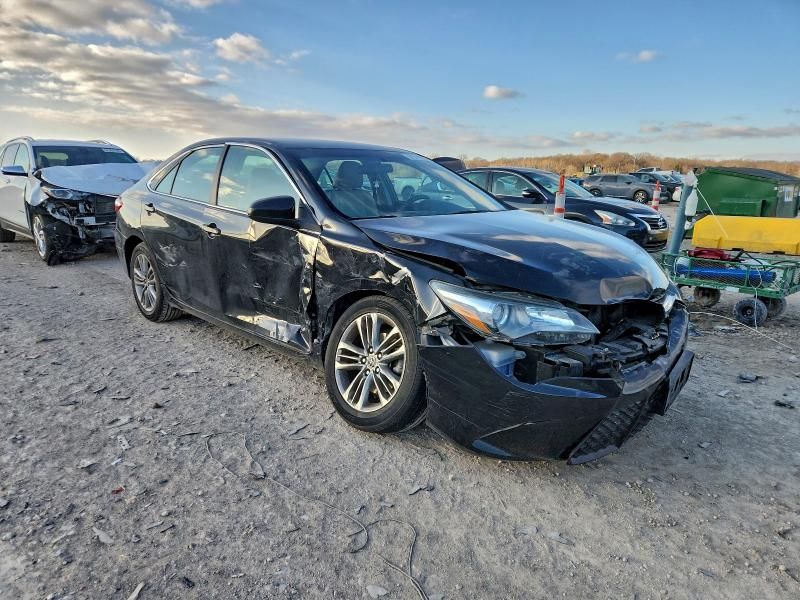 2015 Toyota Camry le