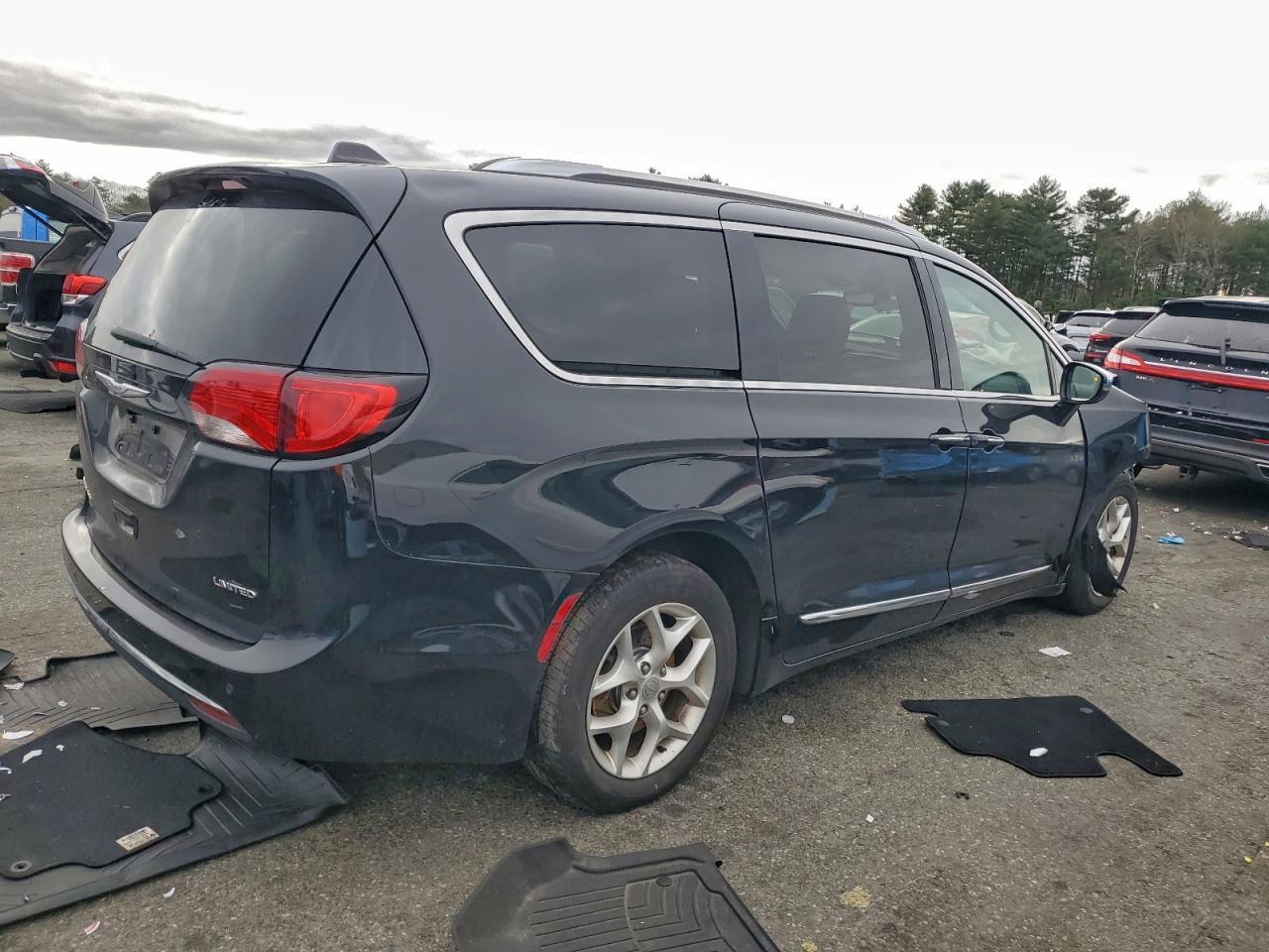 2020 Chrysler Pacifica Limited