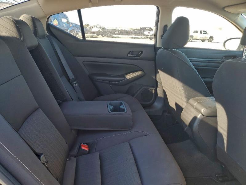 2024 Niss Altima 2.5 s