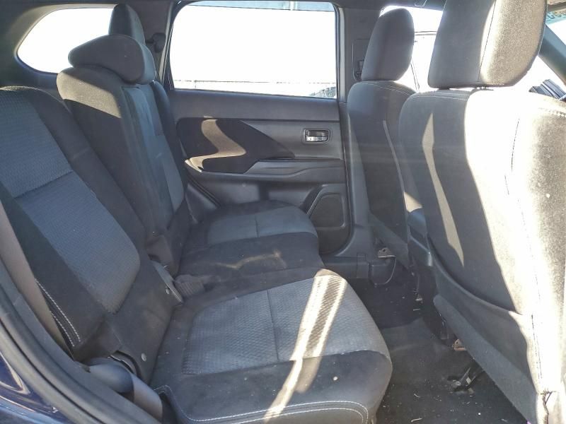 2018 Mitsubishi Outlander se