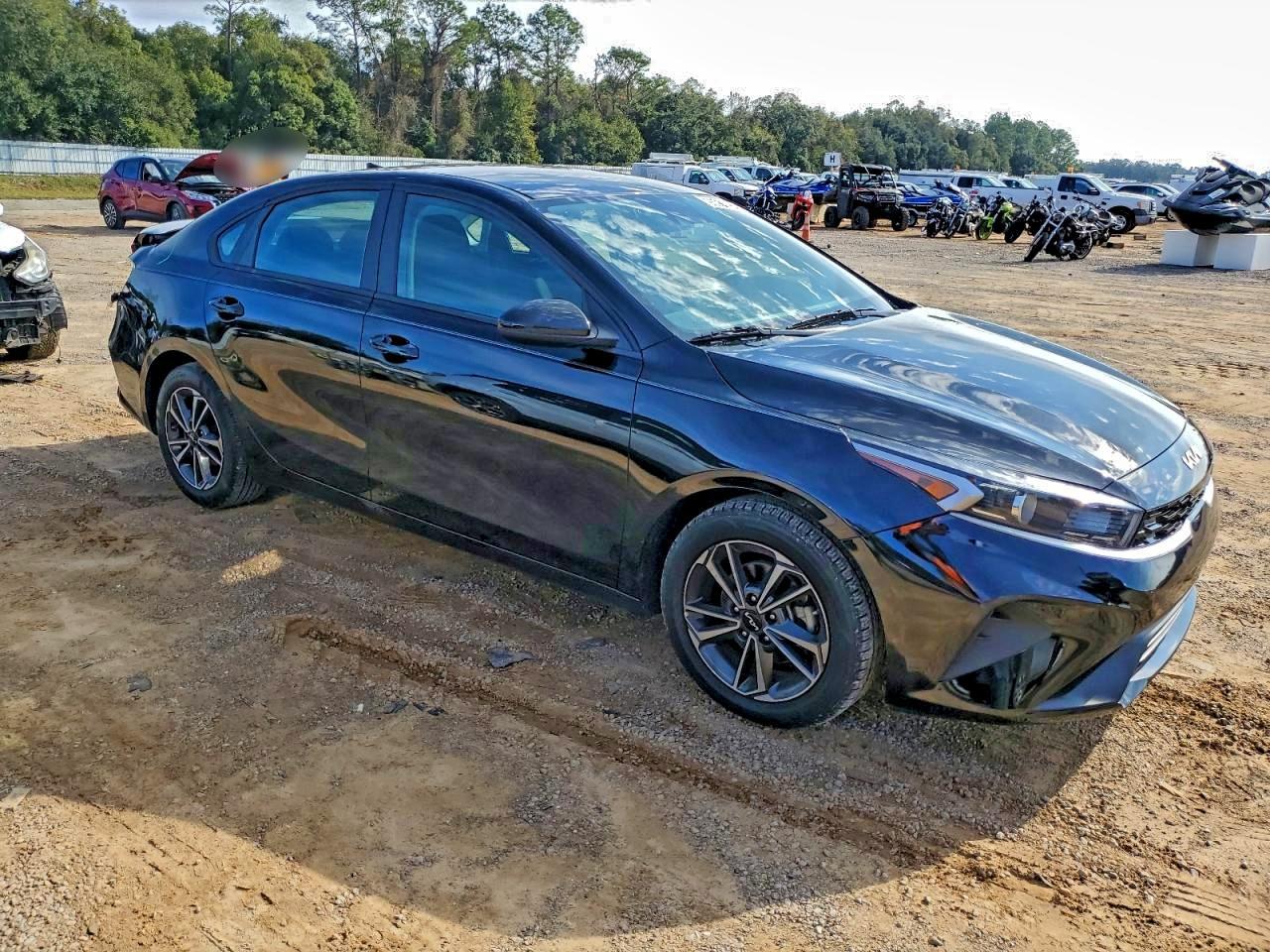 2023 KIA Forte lx