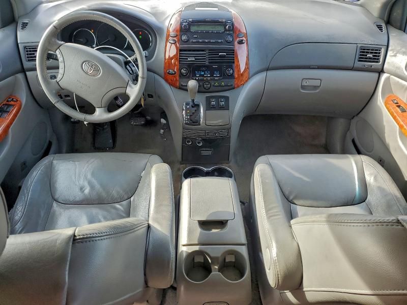2007 Toyota Sienna xle