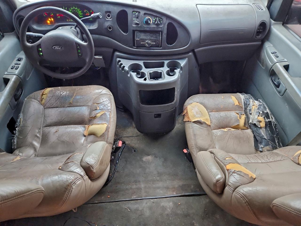 2005 Ford E350 Delivery van