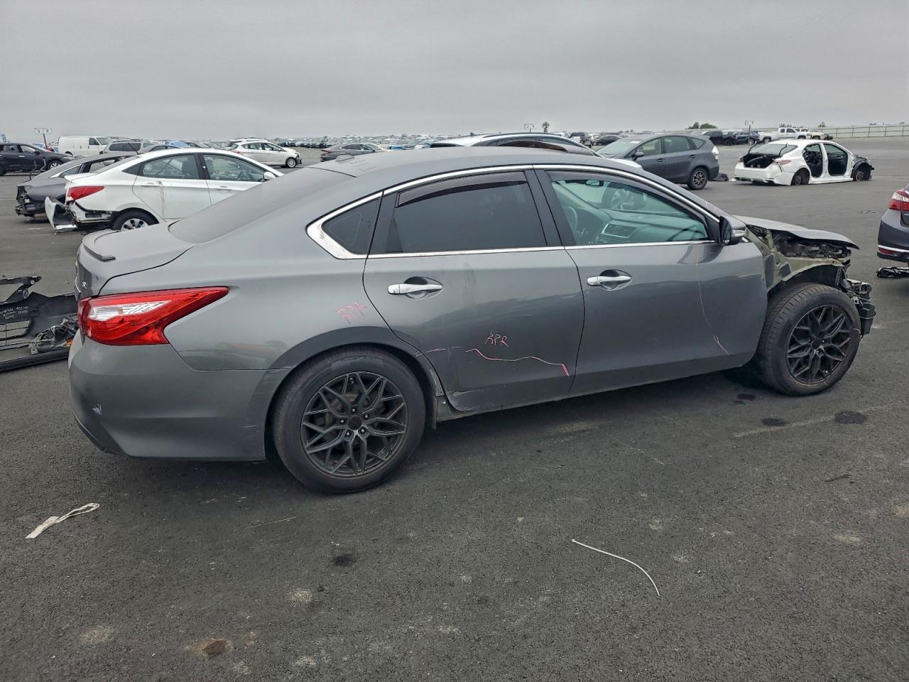 2017 Niss Altima 2.5