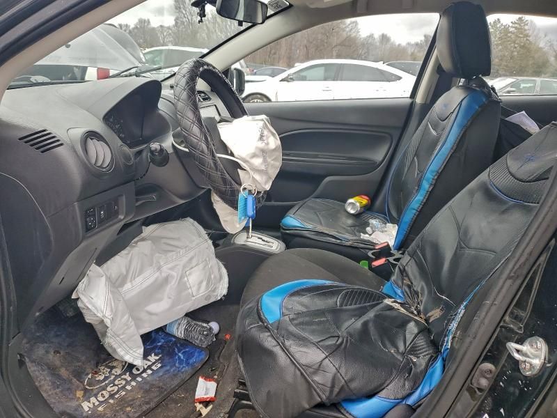 2023 Mitsubishi Mirage es