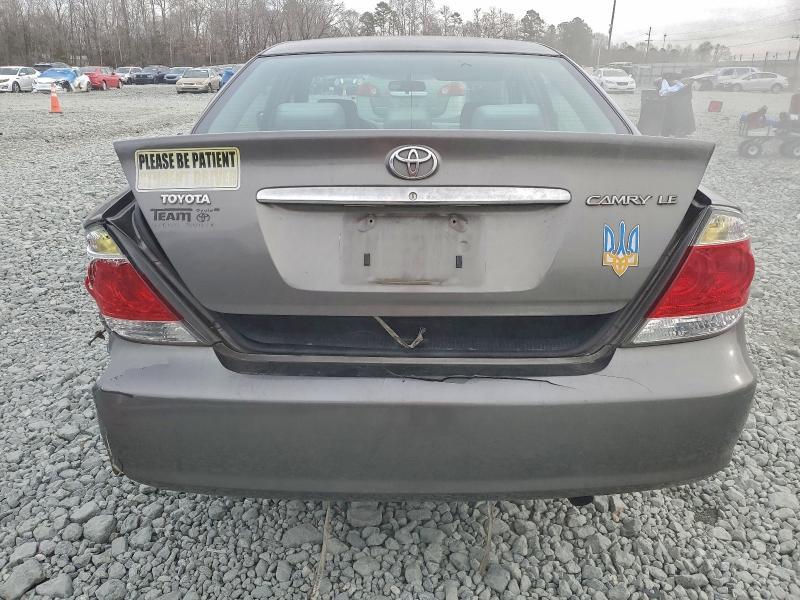 2006 Toyota Camry le