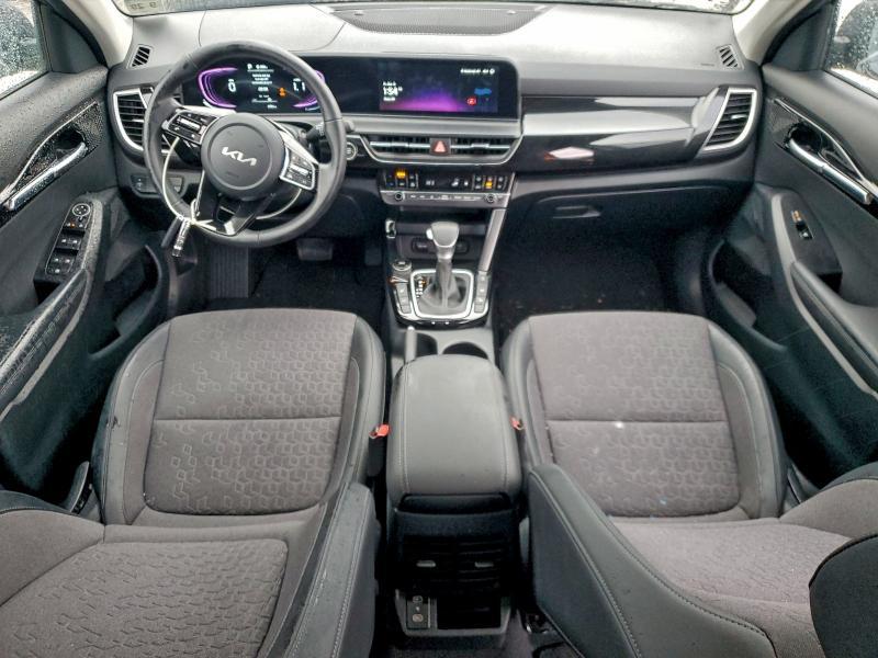 2025 KIA Seltos s