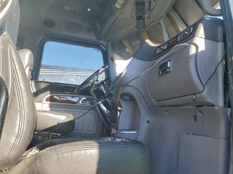2021 Peterbilt Tractor 2021 Peterbilt 389 Semi Truck