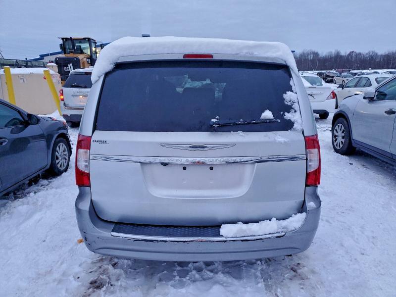2012 Chrysler Town & Country Touring