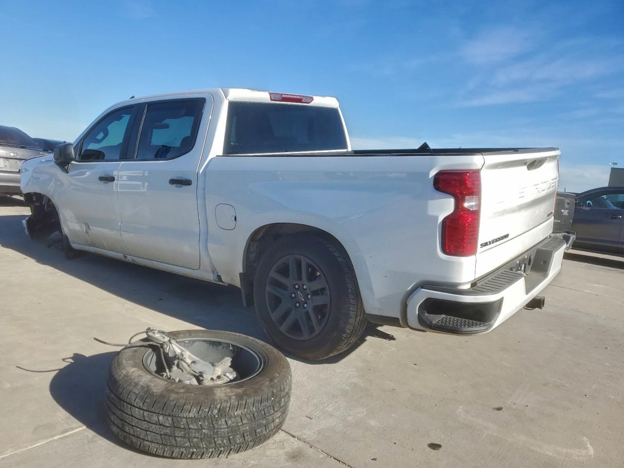 2025 Chevrolet Silverado C1500 Custom