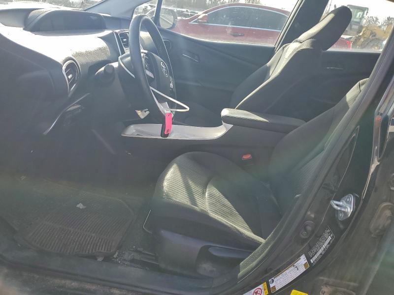 2016 Toyota Prius Three
