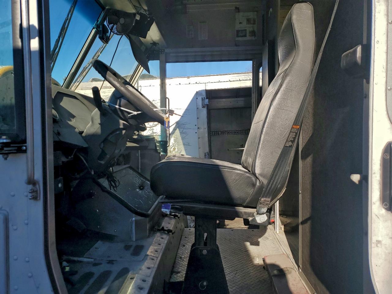 2021 Ford F59 Delivery Truck