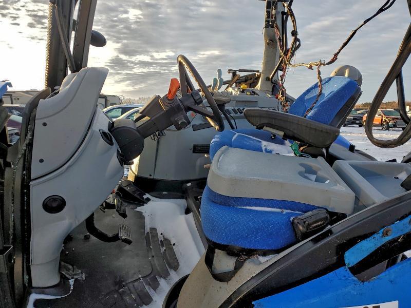 2012 New Holland Mfwd Tractor