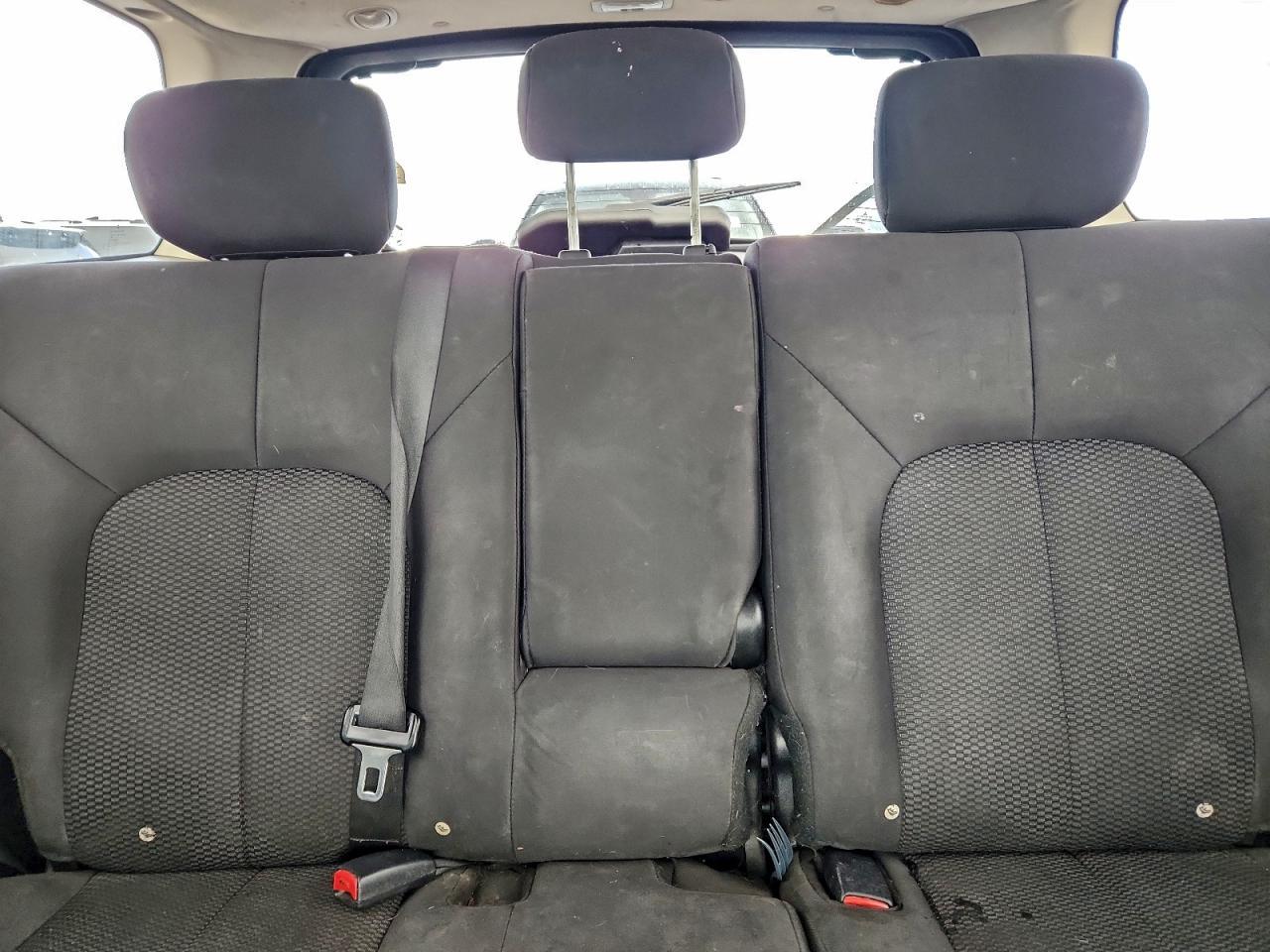 2011 Mitsubishi Endeavor ls
