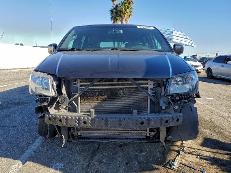 2015 Dodge Grand Caravan r