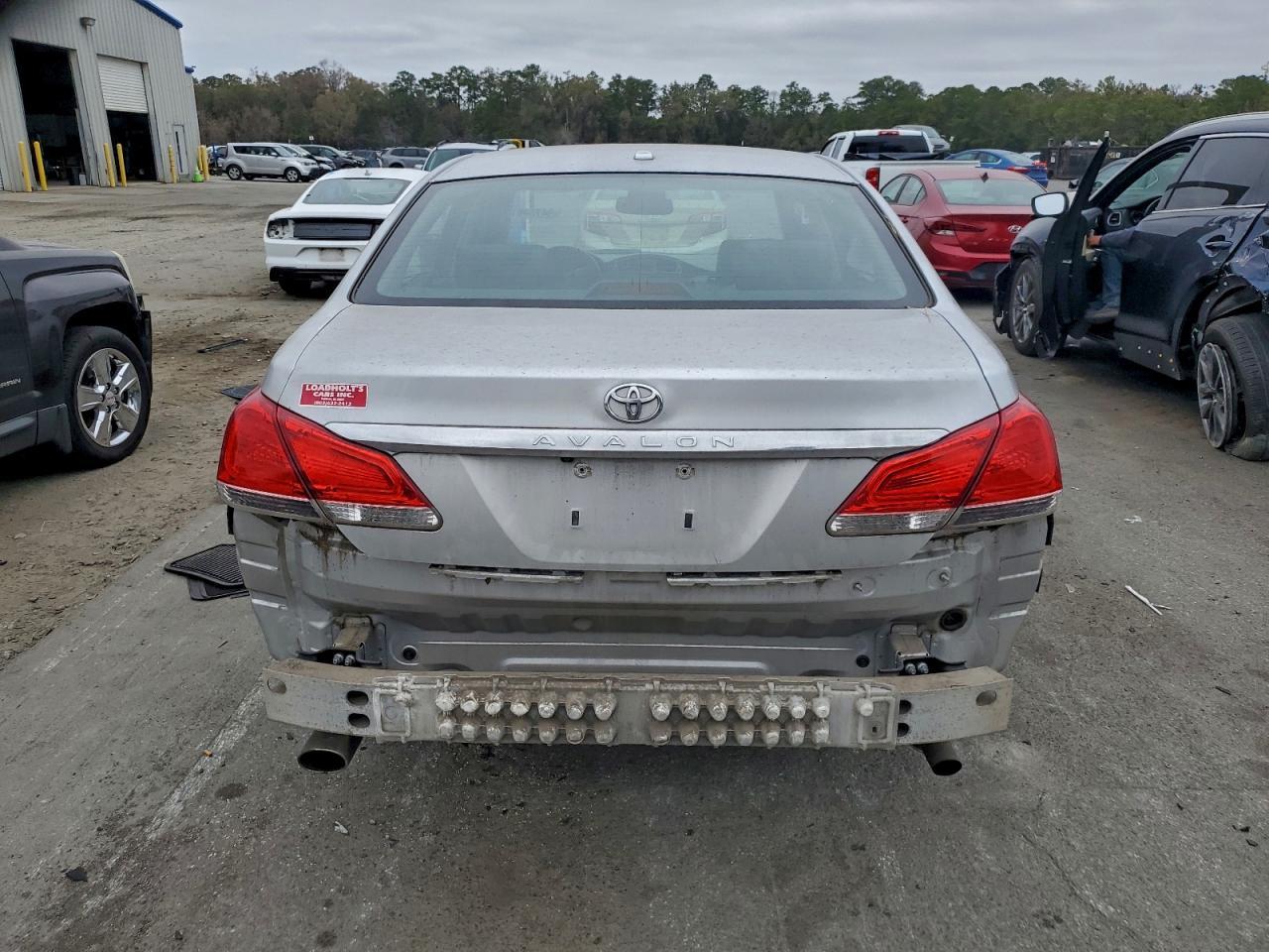 2012 Toyota Avalon Base