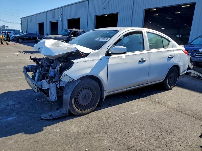 2018 Nissan Versa s