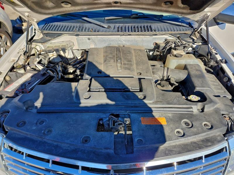 2011 Lincoln Navigator l