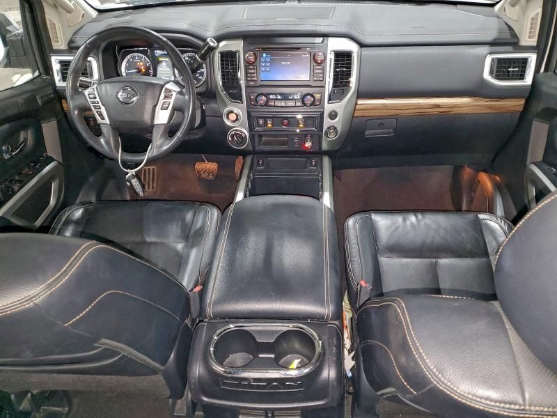 2017 Nissan Titan sl