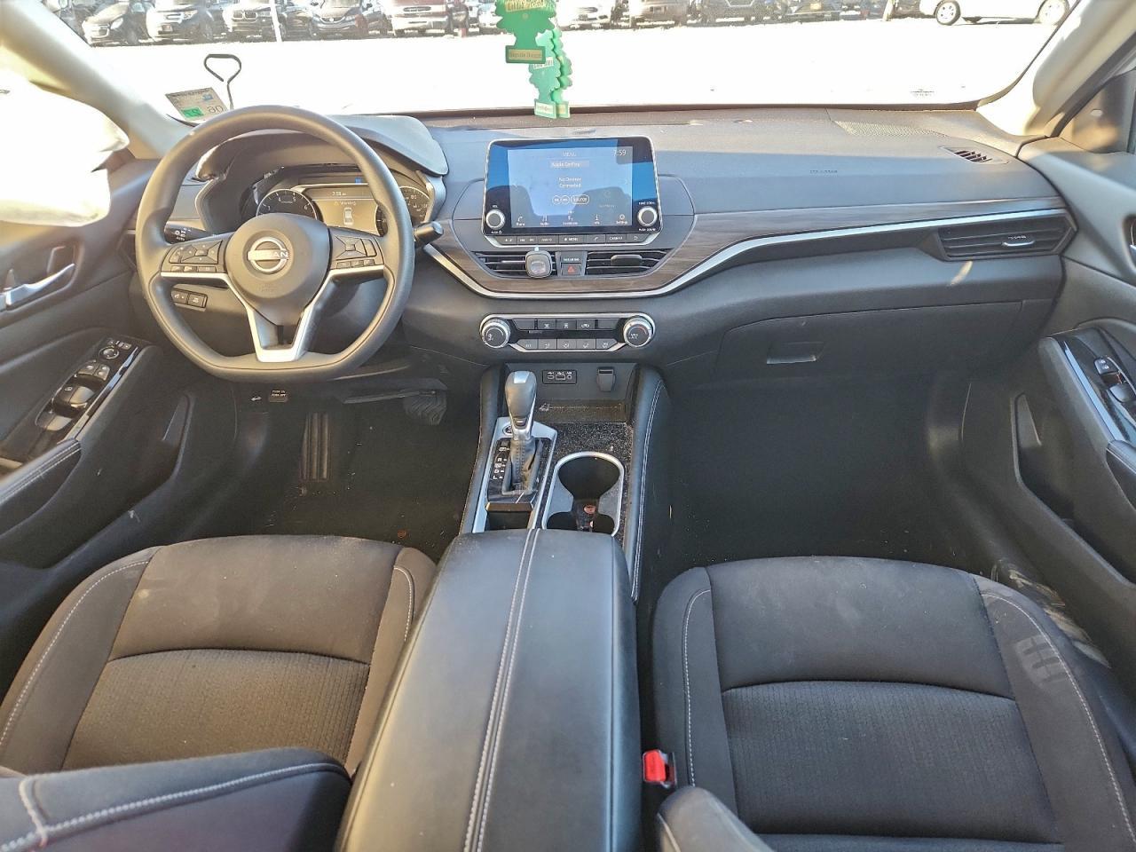 2023 Nissan Altima sv