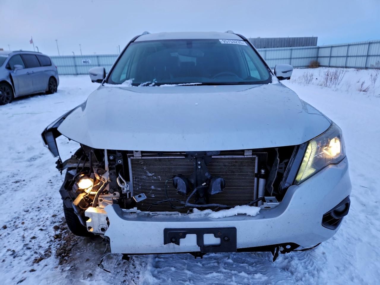 2017 Nissan Pathfinder s