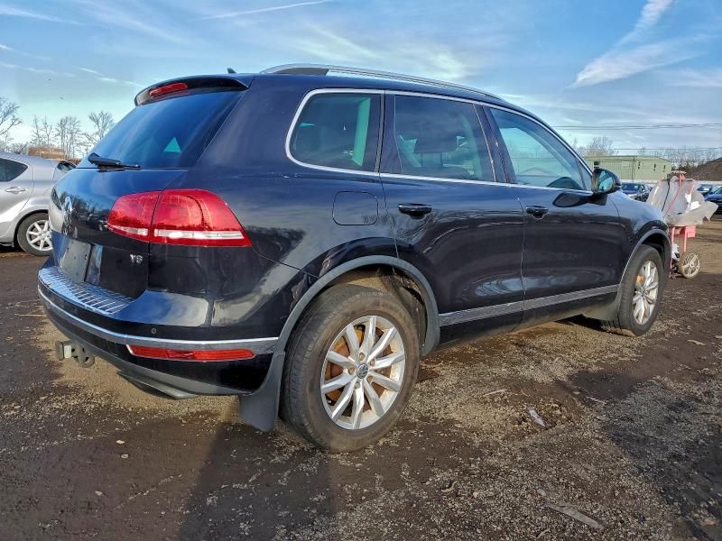 2016 Volkswagen Touareg Sport