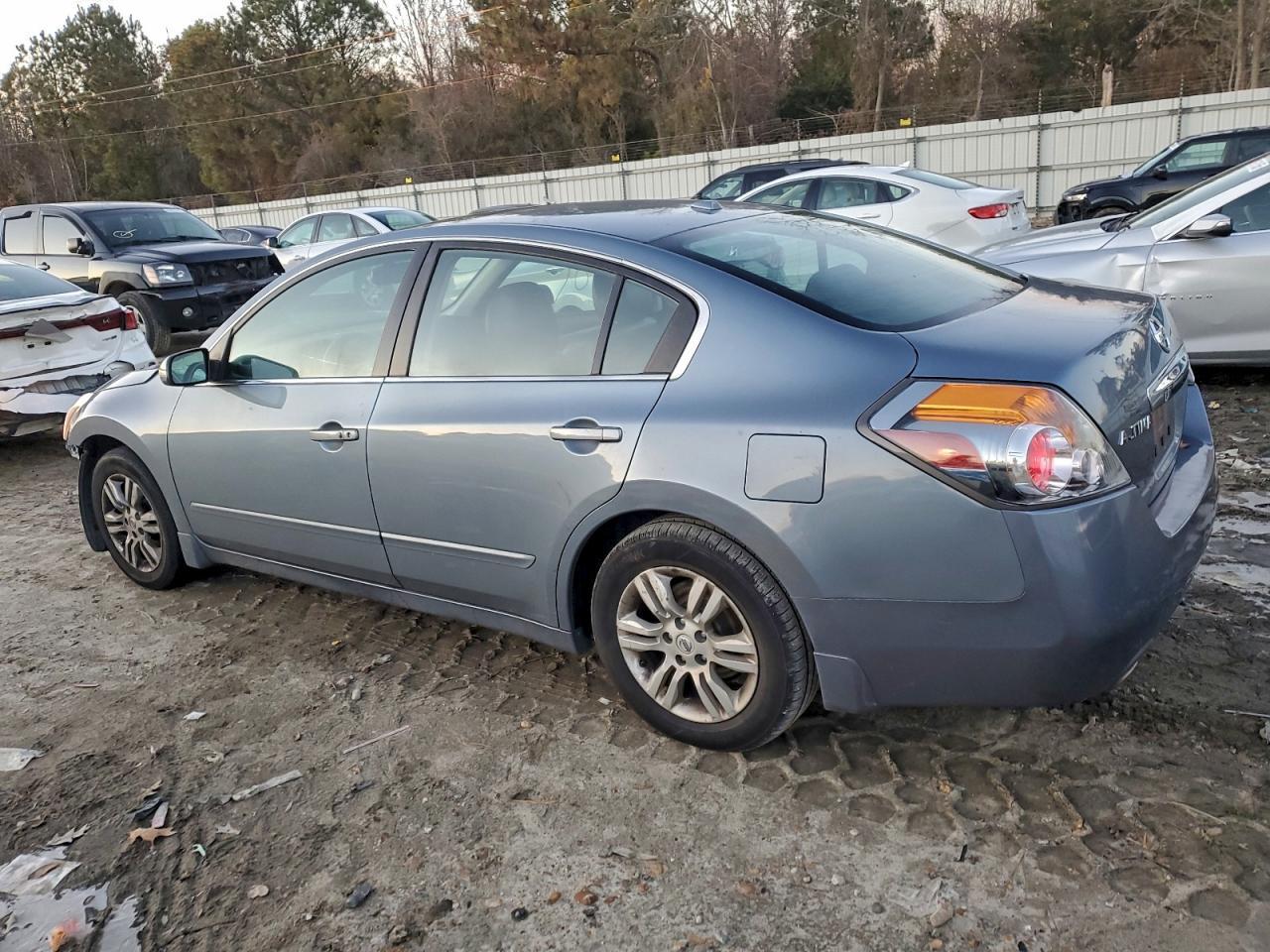 2010 Nissan Altima Base