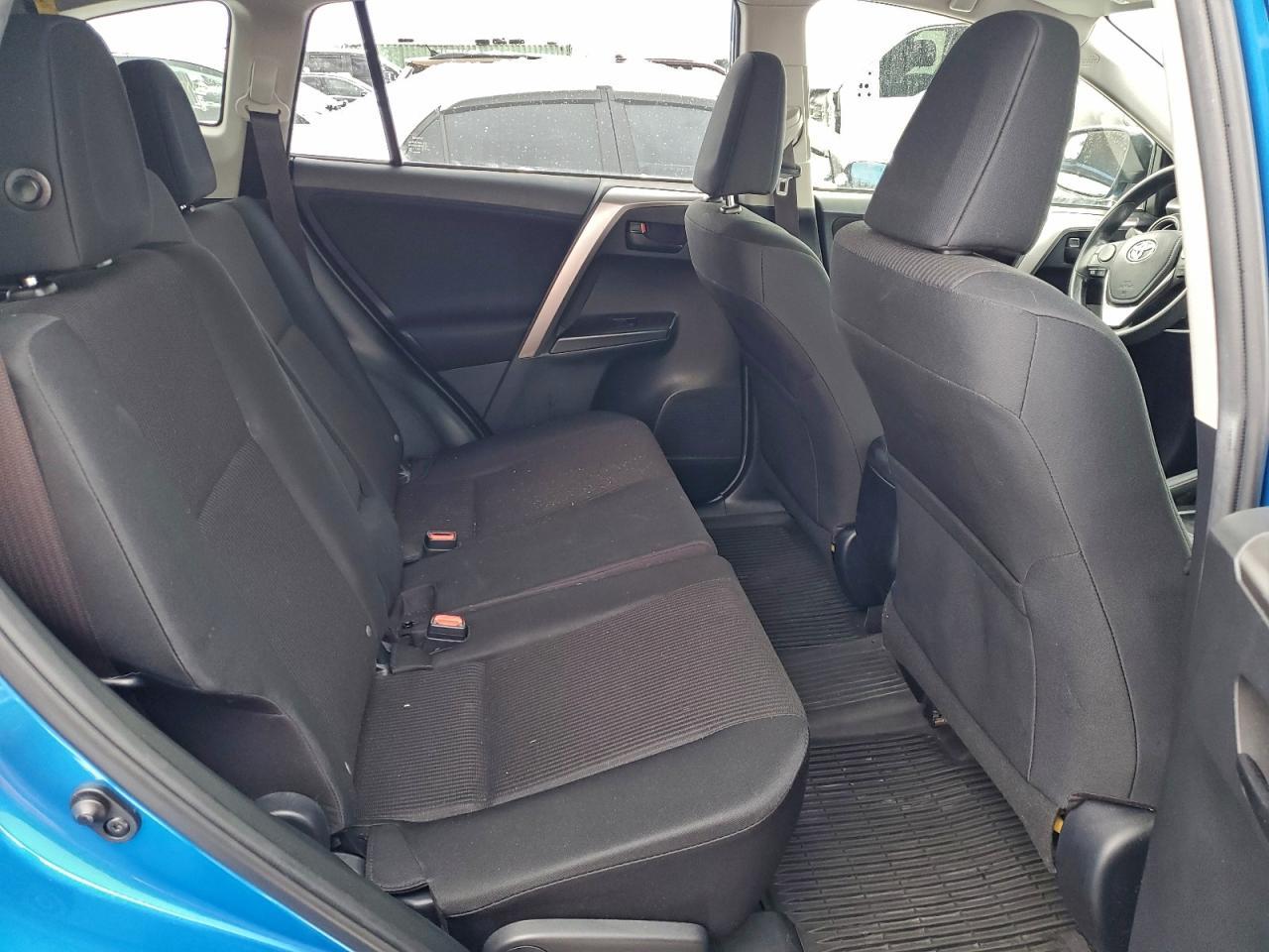 2017 Toyota Rav4 le