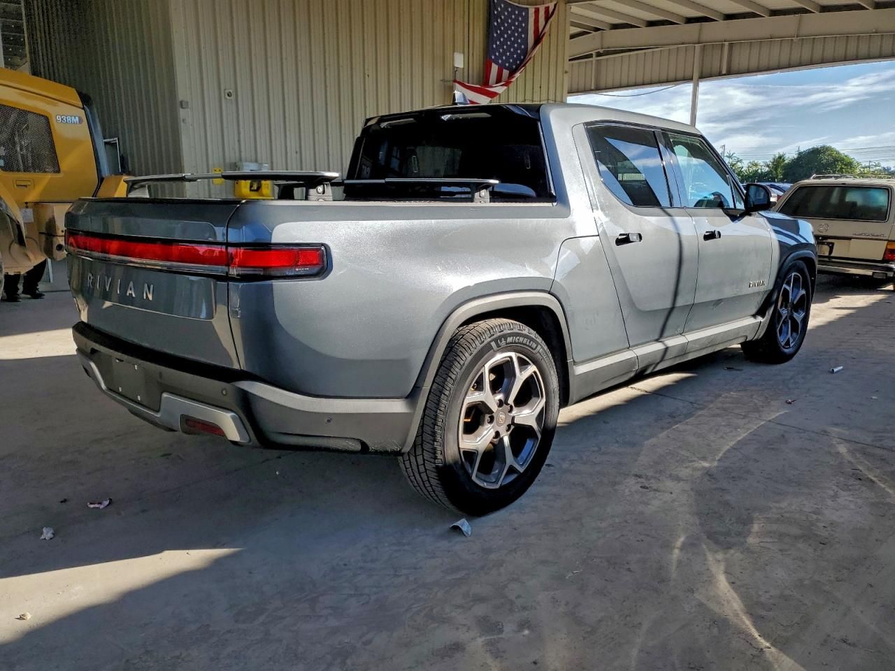 2023 Rivian R1T Adventure