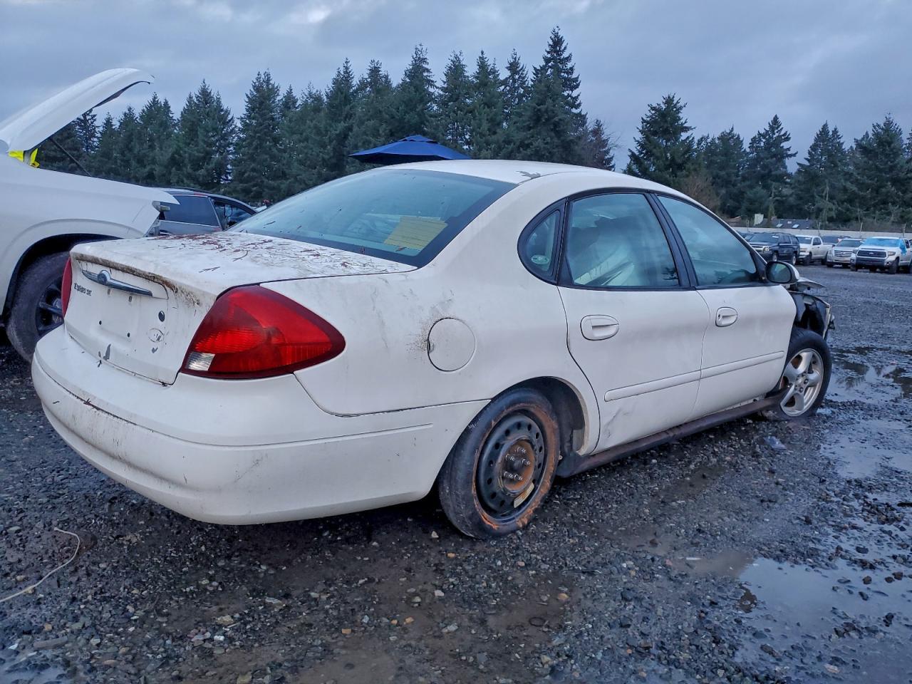 2002 Ford Taurus se