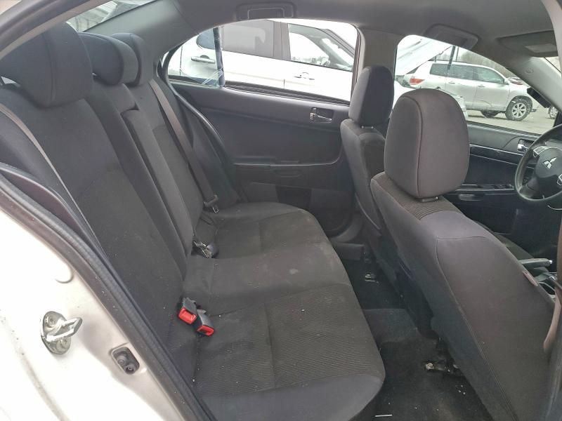 2017 Mitsubishi Lancer es