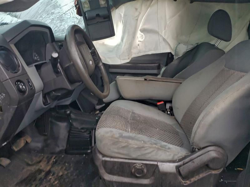 2016 Ford F350 Crew C PU 4X4