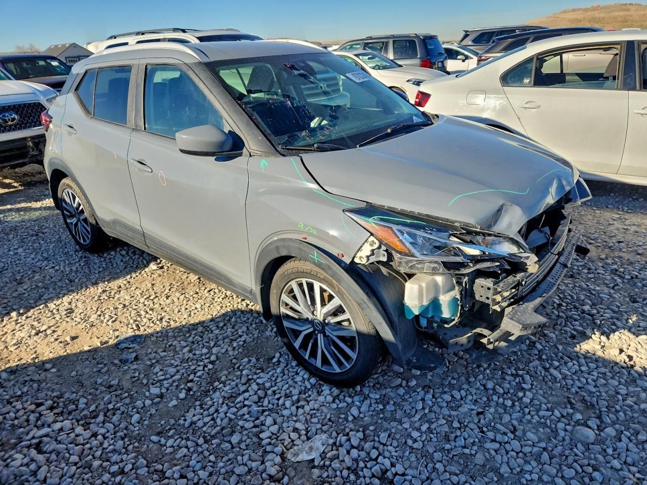 2021 Nissan Kicks sv