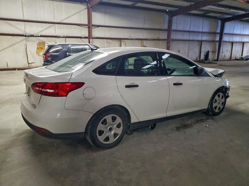 2016 Ford Focus s