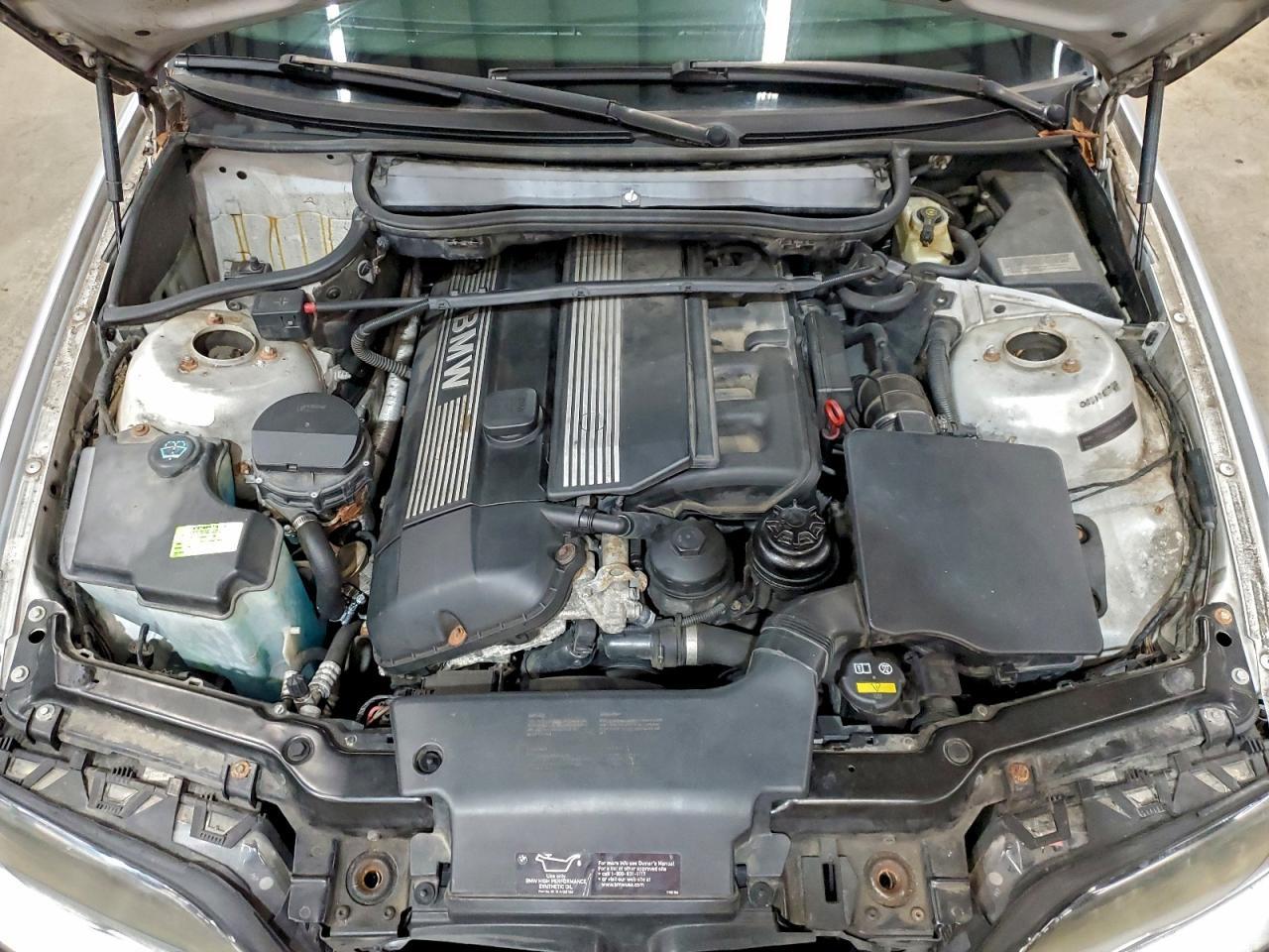 2003 BMW 325 i