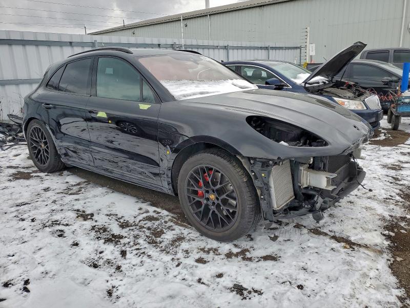 2021 Porsche Macan gts