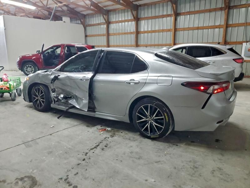 2021 Toyota Camry se