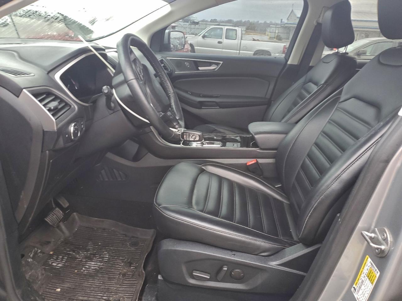2020 Ford Edge sel
